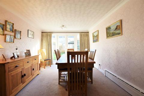 16 Ashwell Road, Cottesmore, Oakham, LE15 7BX