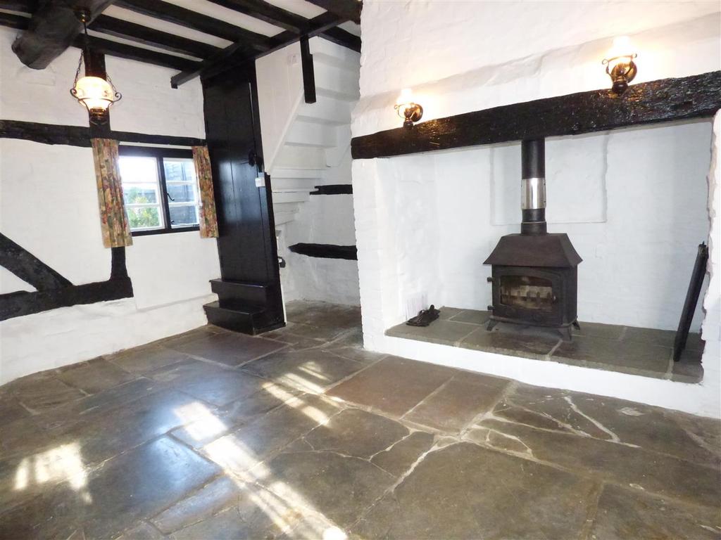 Hathaway Hamlet, Cottage Lane, Shottery 2 bed cottage £975 pcm (£225 pw)