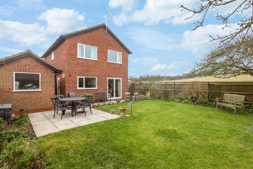 63 Furze Hill Road-8.jpg