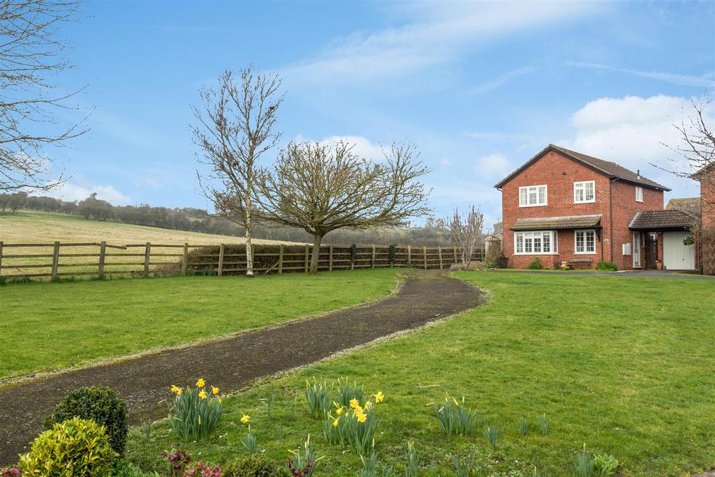 63 Furze Hill Road-2.jpg
