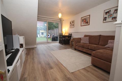 12 Primrose Close, Wallington, SM6 7HJ