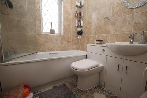 12 Primrose Close, Wallington, SM6 7HJ