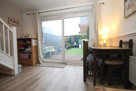 12 Primrose Close, Wallington, SM6 7HJ