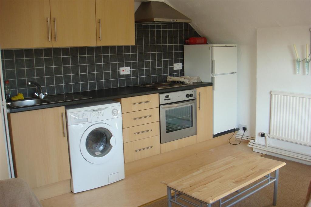 Ellesmere Road, Chorltoncumhardy... 1 bed flat £695 pcm (£160 pw)