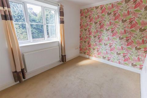 Flat 4, Red Lion Court Woburn Road, Heath And Reach, Leighton Buzzard, LU7 0FL