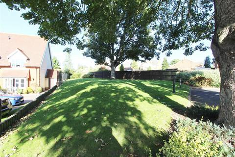 Flat 4, Red Lion Court Woburn Road, Heath And Reach, Leighton Buzzard, LU7 0FL
