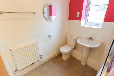 Flat 4, Red Lion Court Woburn Road, Heath And Reach, Leighton Buzzard, LU7 0FL