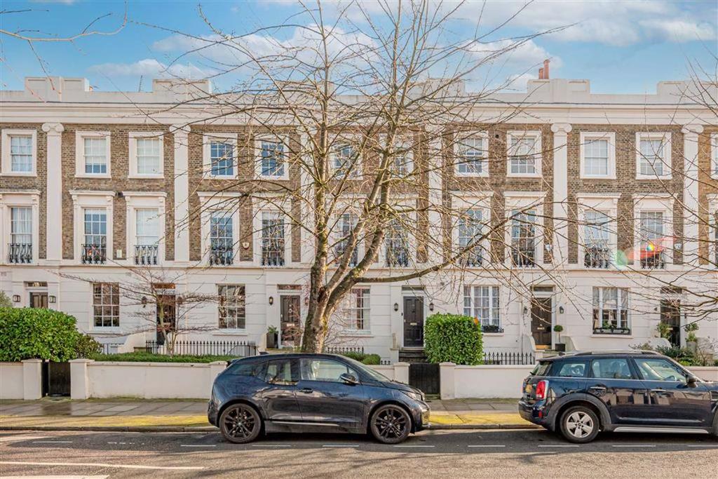 Queens Grove, London, NW8 4 bed house £8,667 pcm (£2,000 pw)