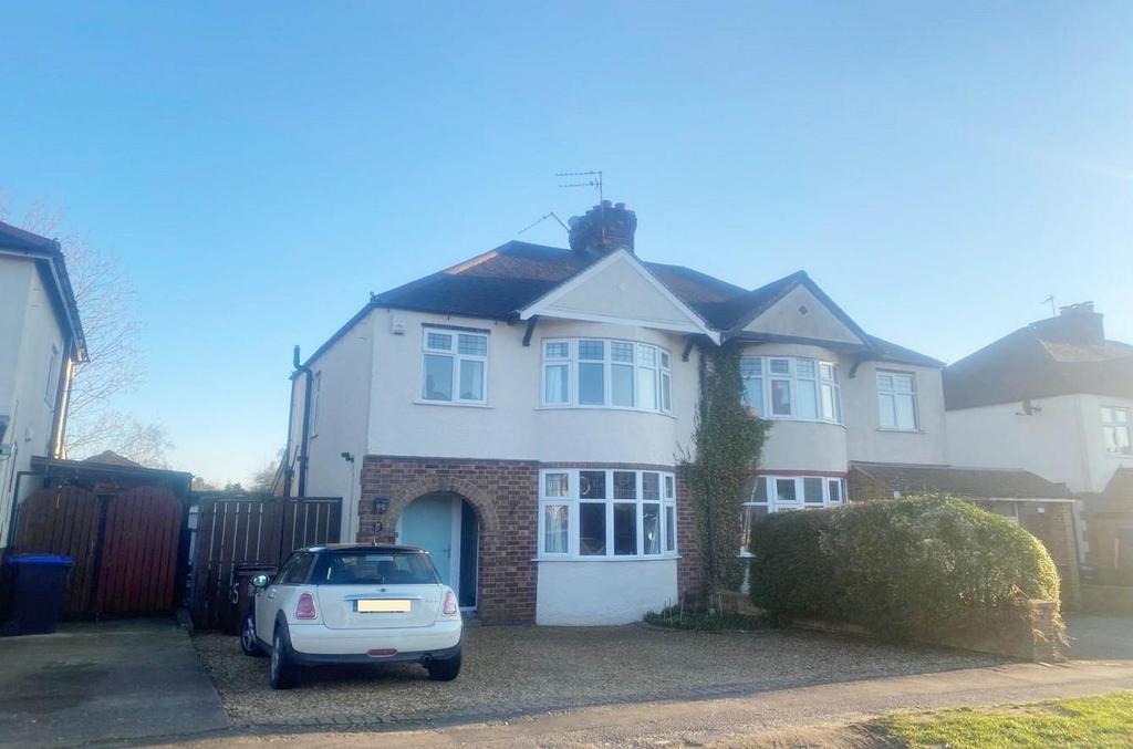 Birch Barn Way, Kingsthorpe... 3 bed semidetached house £295,000