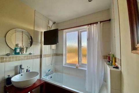 25 Birch Barn Way, Northampton, NN2 8DT