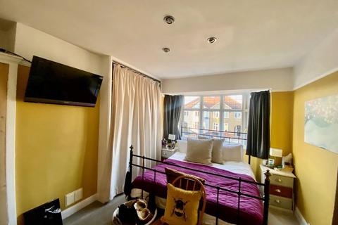 25 Birch Barn Way, Northampton, NN2 8DT
