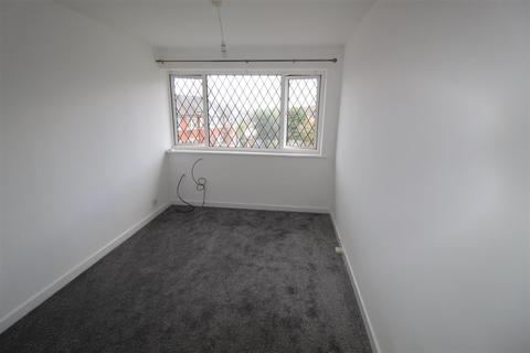 13 Chiltern Close, Horwich, Bolton, BL6 7NN
