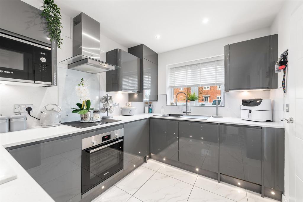 Fitted Kitchen