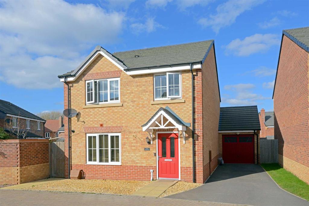 Murrell Way, Sutton Grange, Shrewsbury 4 bed detached house £339,995