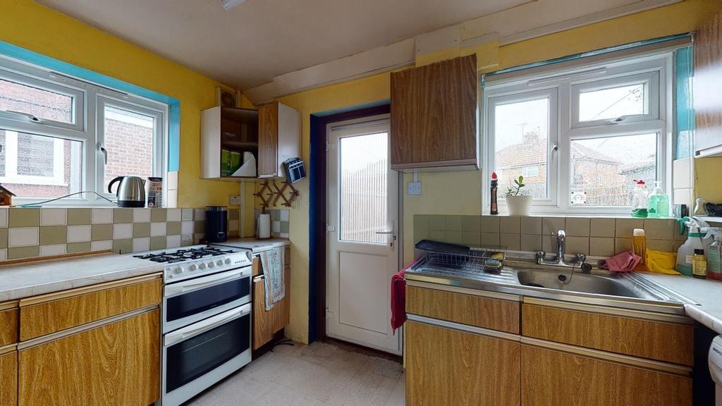 Redsull Avenue, Deal 3 bed semidetached house £275,000