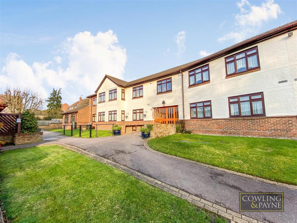 Sheriton Square, Downhall Road, Rayleigh 1 bed apartment £115,000