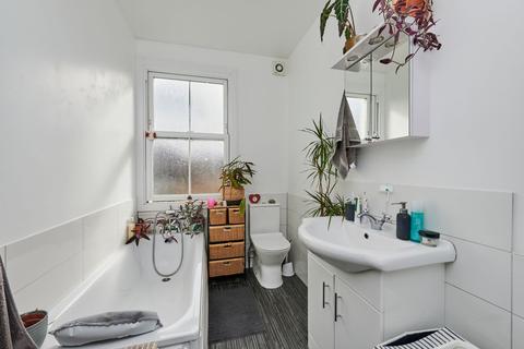 18 Treen Avenue, London, SW13 0JT