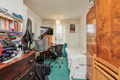 18 Treen Avenue, London, SW13 0JT
