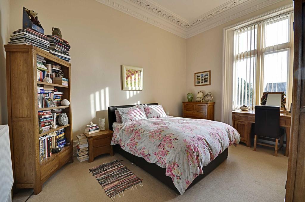 2 Camp Hill Road, Worcester, WR5 1 bed apartment £595 pcm (£137 pw)