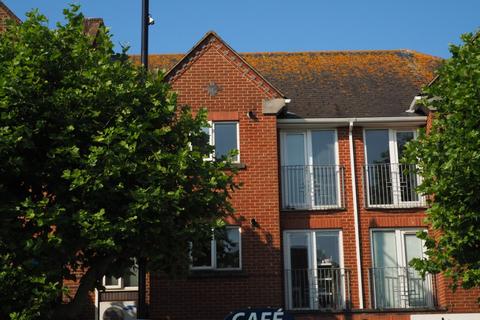 1 bedroom flat to rent, Bargates, Christchurch, BH23