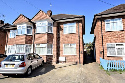 79 Amesbury Road, Feltham, TW13 5HH