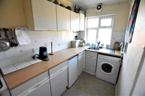 79 Amesbury Road, Feltham, TW13 5HH