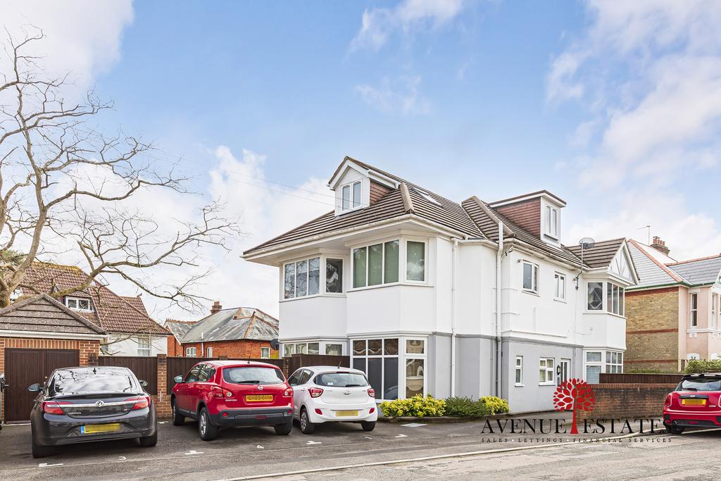 Westbourne Park Road, Bournemouth BH4 1 bed apartment £159,950
