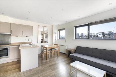 2 bedroom apartment to rent, Tower Bridge Road, London, SE1