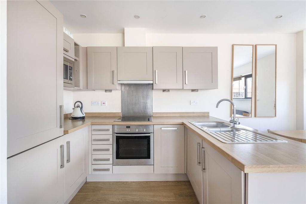 Apartment in London - View 2
