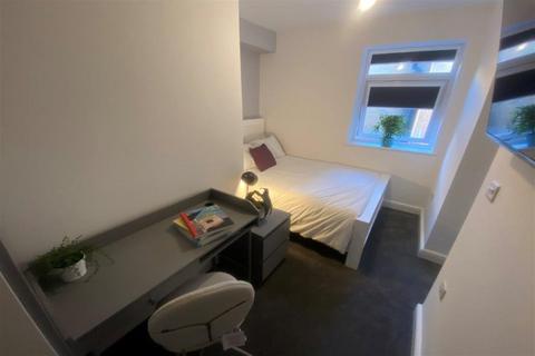 5 bedroom apartment to rent, High Road, Beeston, NG9 2JQ
