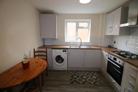 2 bedroom flat to rent, Parkside Court, Wood Green, N22