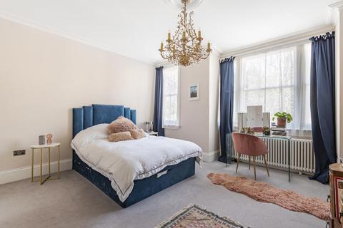 49 Waterlow Road, London, N19 5NJ