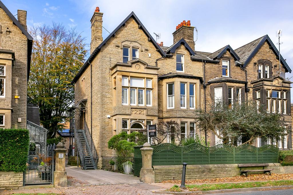 York Place, Harrogate, HG1 4 bed property - £625,000