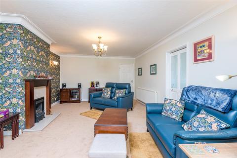 3 bedroom bungalow for sale - Maplin Way, Thorpe Bay, SS1