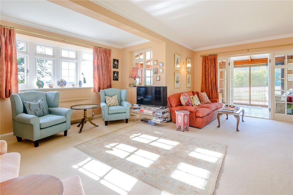 Hale Lane, Wendover, Aylesbury... 4 bed detached house £1,850,000