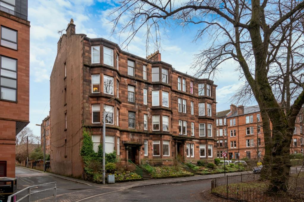 Queensborough Gardens, Flat 2/2, Hyndland, Glasgow, G12 9RU 2 bed flat