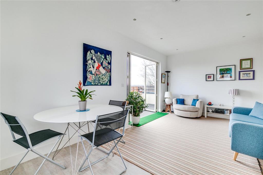 Kitchen/Reception