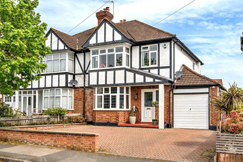 Rochester Avenue, Bromley 3 bed semidetached house £975,000
