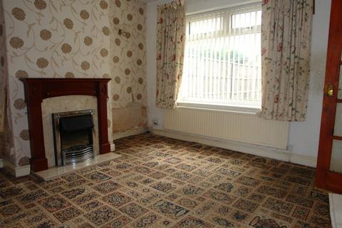 3 bedroom semi-detached house for sale - Welbeck Avenue, Chadderton, Oldham
