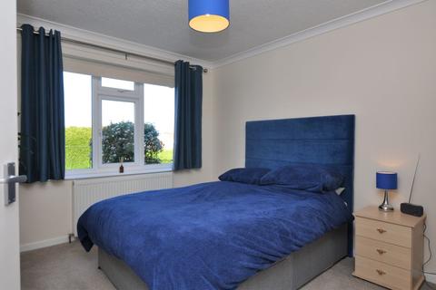 10 Bracken Close, Whitby, YO22 4HP