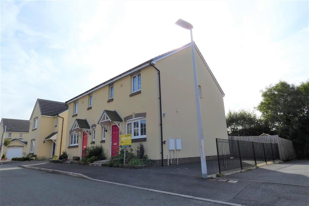 Castleton Grove, Haverfordwest 3 bed semidetached house £190,000