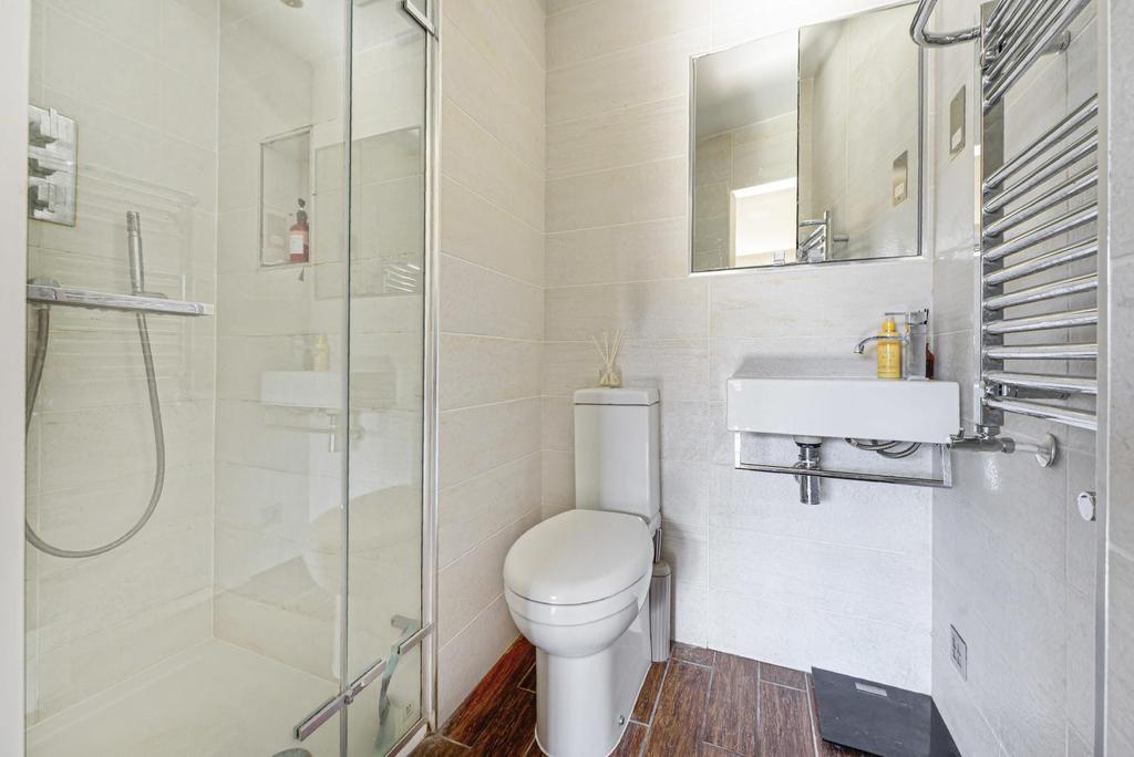 Ensuite