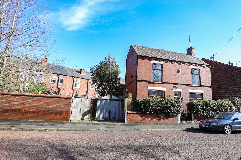 Ellen Street, Heaton Norris... 3 bed detached house £285,000