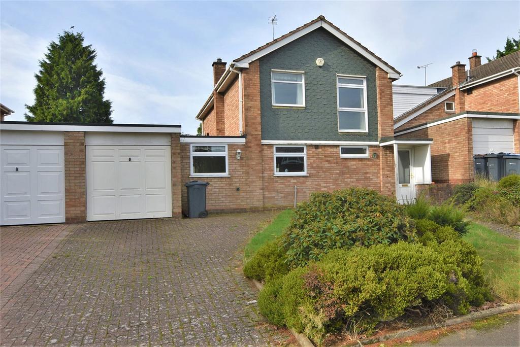 Norwich Drive, Birmingham, West Midlands, B17 3 bed link detached house