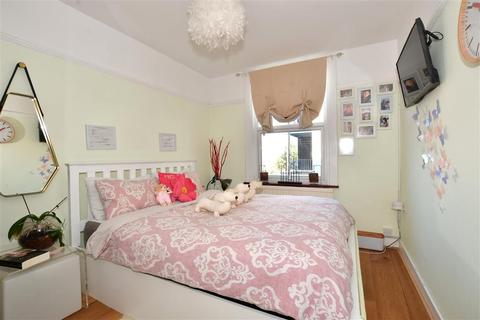 24b Moreton Road, South Croydon, CR2 7DL