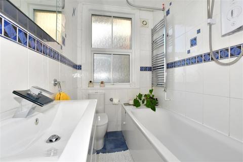 24b Moreton Road, South Croydon, CR2 7DL