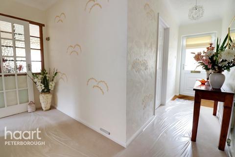 6 Barham Close, Peterborough, PE2 8TU