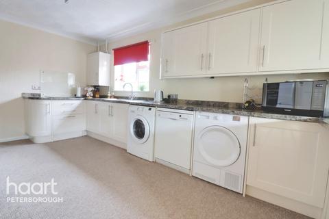 6 Barham Close, Peterborough, PE2 8TU
