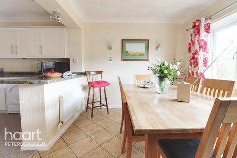 6 Barham Close, Peterborough, PE2 8TU