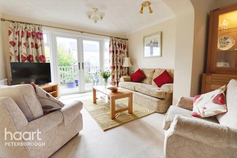 6 Barham Close, Peterborough, PE2 8TU